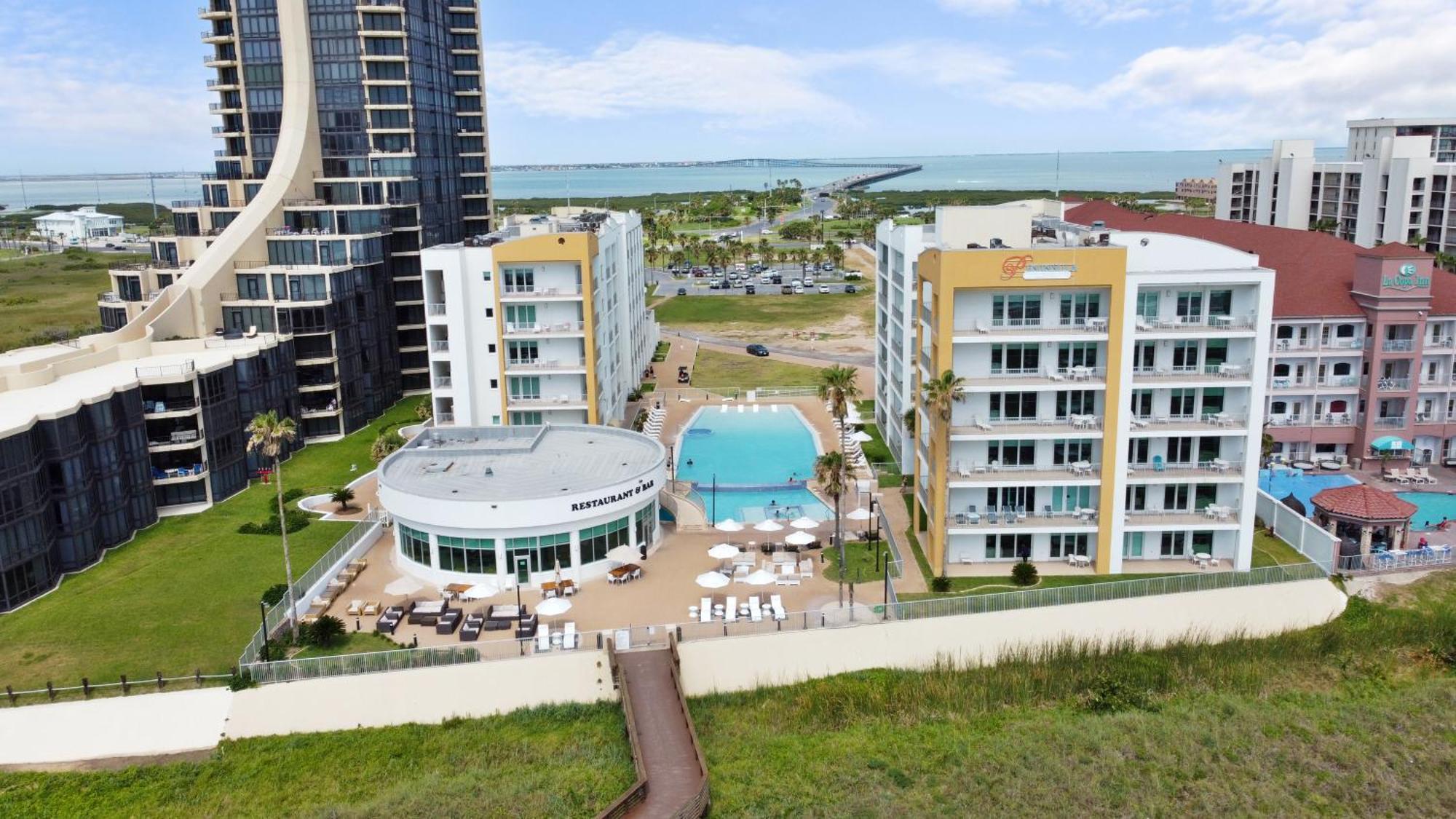 Peninsula Island Resort & Spa - Beachfront Property At Юг Падре Айленд Экстерьер фото